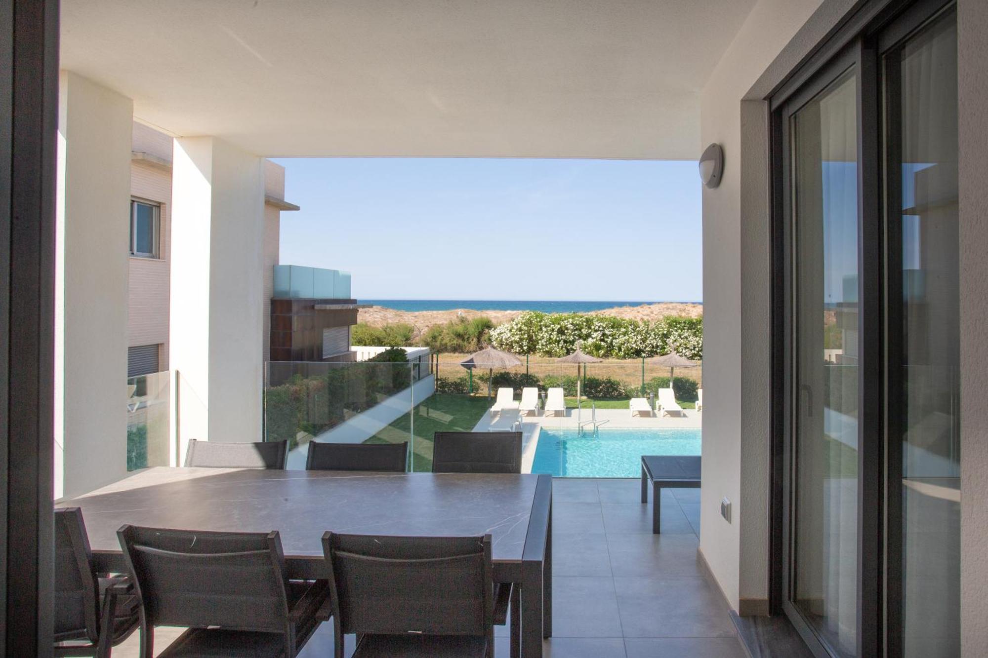 Oliva Suites *